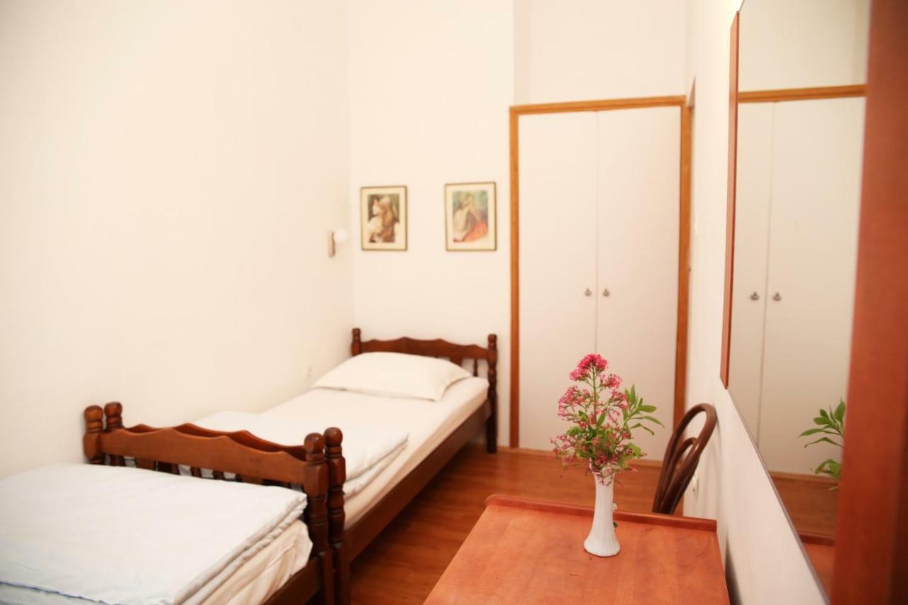 Apartments Fjaka Sveti Filip i Jakov Luaran gambar