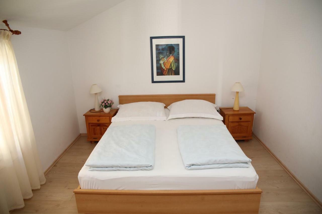 Apartments Fjaka Sveti Filip i Jakov Luaran gambar
