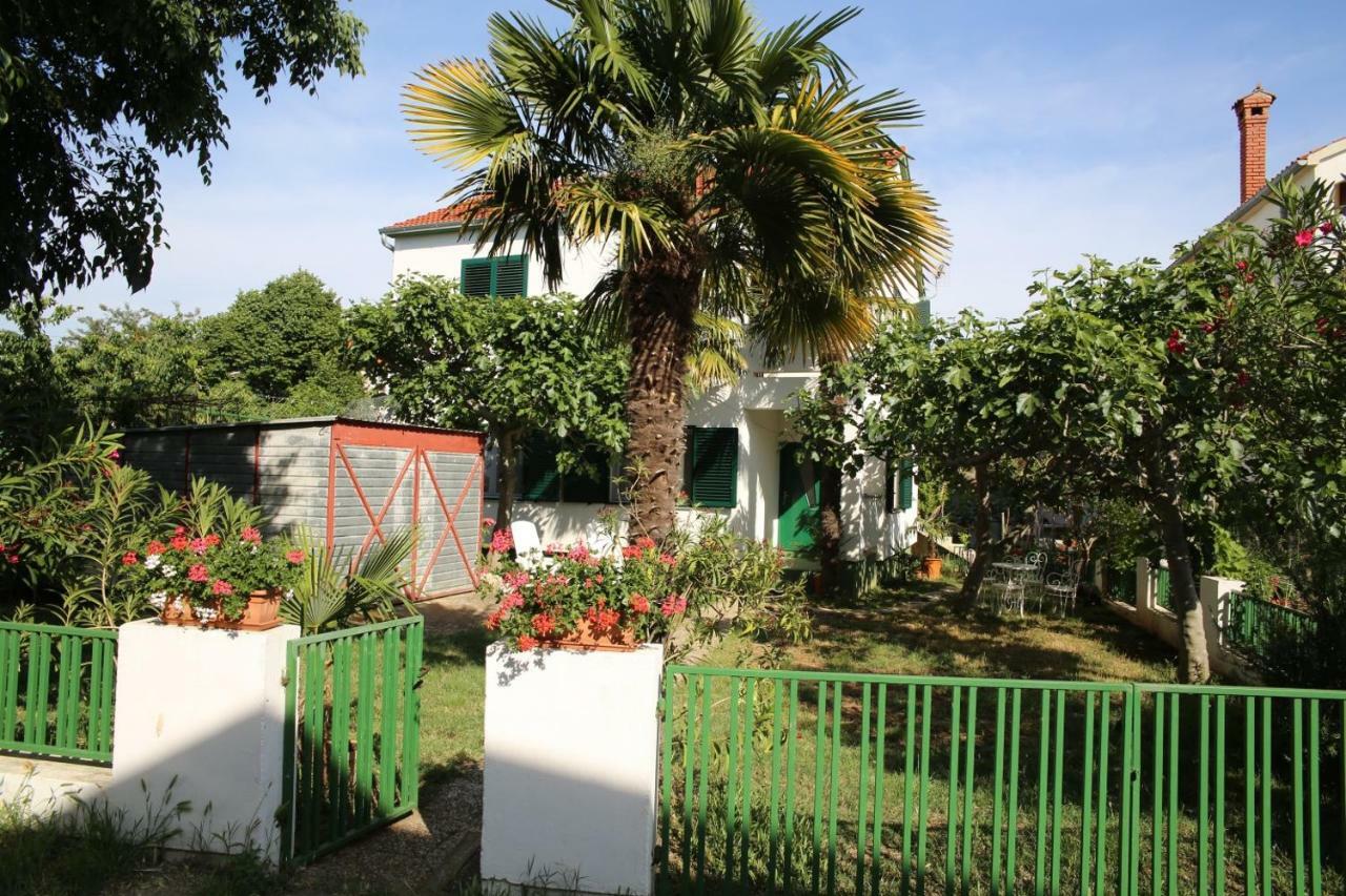 Apartments Fjaka Sveti Filip i Jakov Luaran gambar