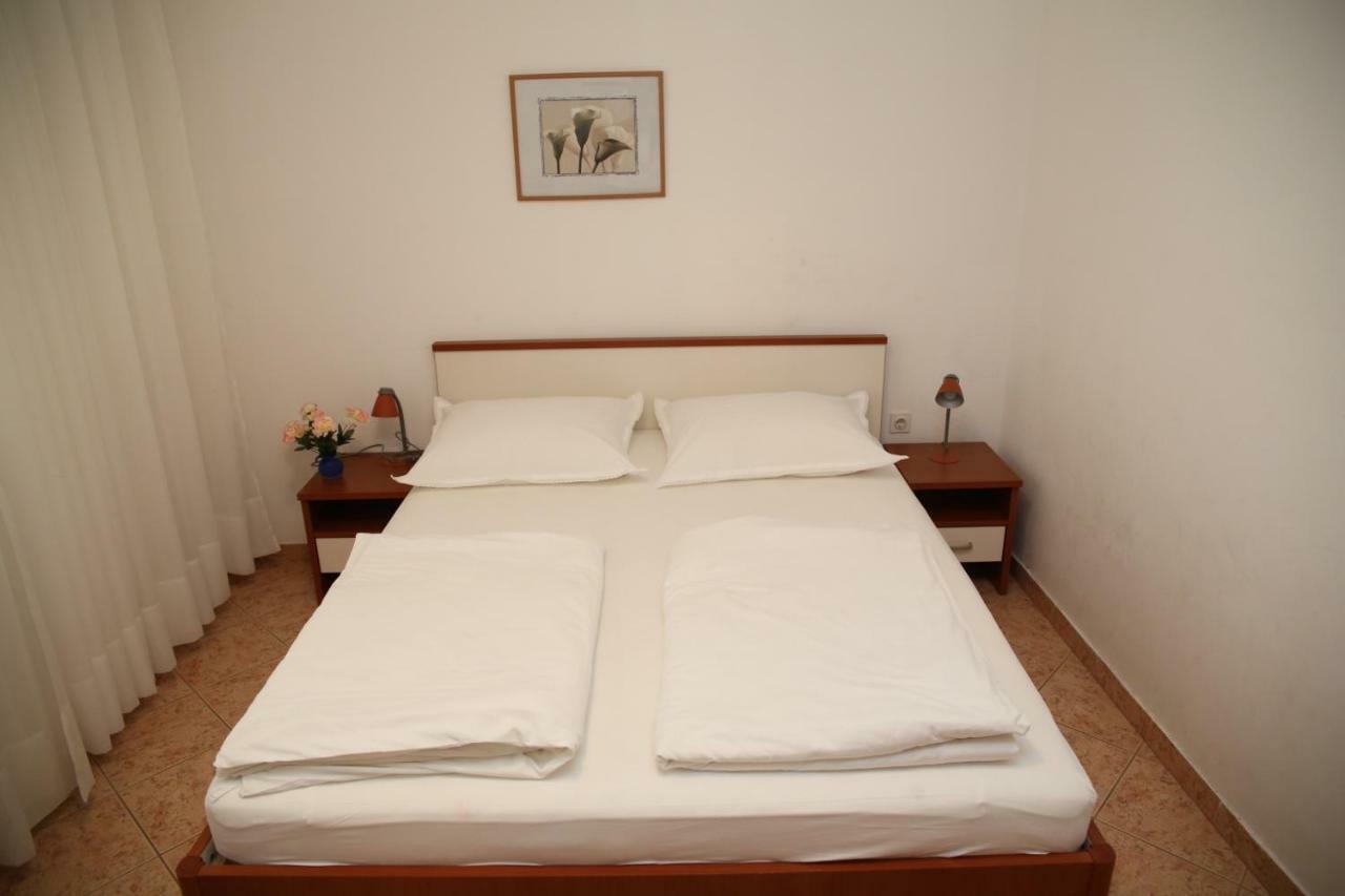 Apartments Fjaka Sveti Filip i Jakov Luaran gambar