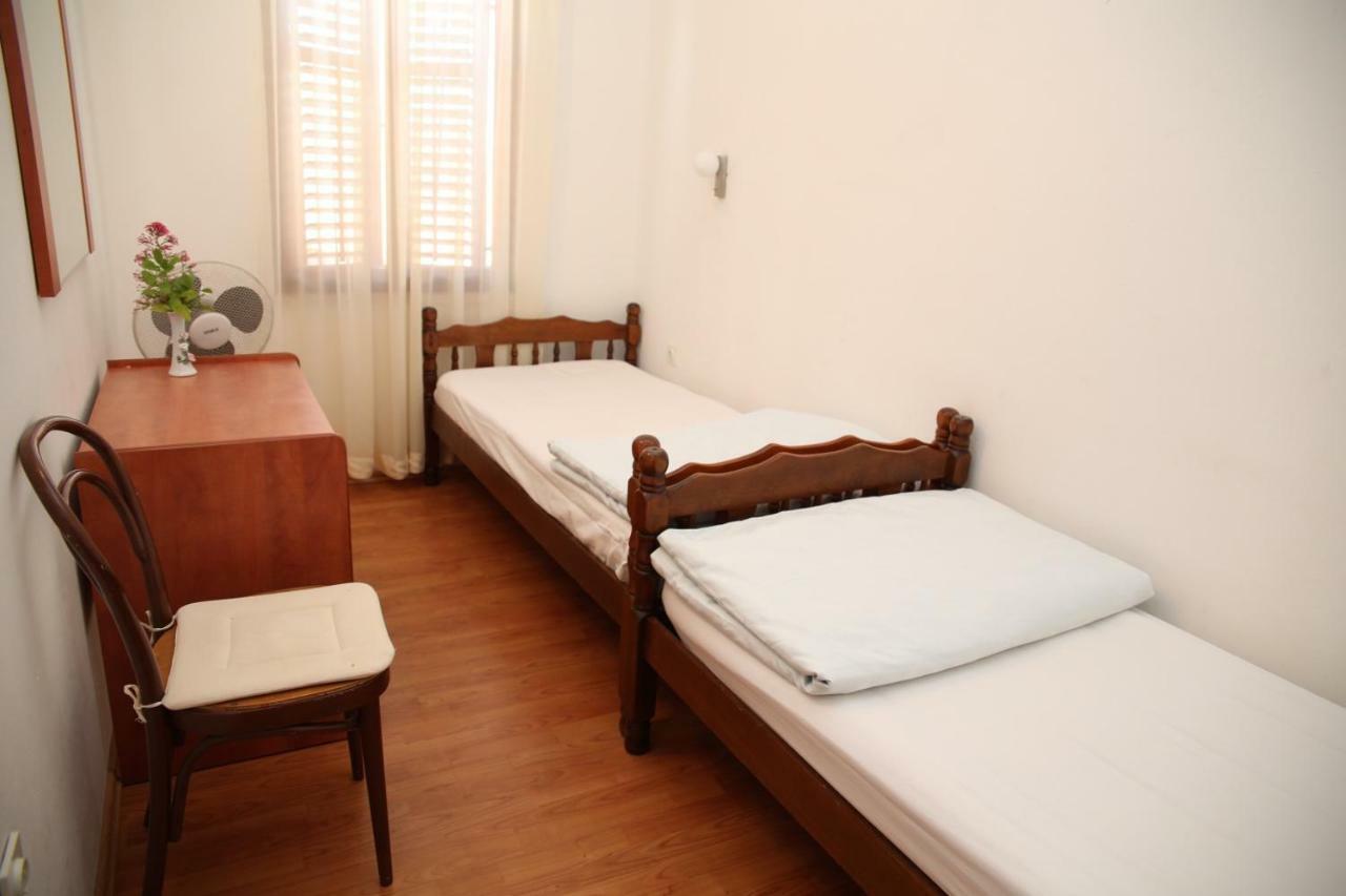 Apartments Fjaka Sveti Filip i Jakov Luaran gambar