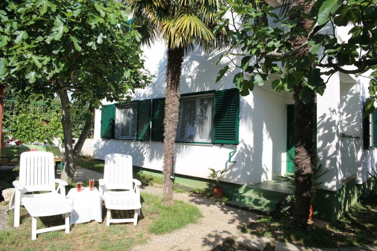 Apartments Fjaka Sveti Filip i Jakov Luaran gambar
